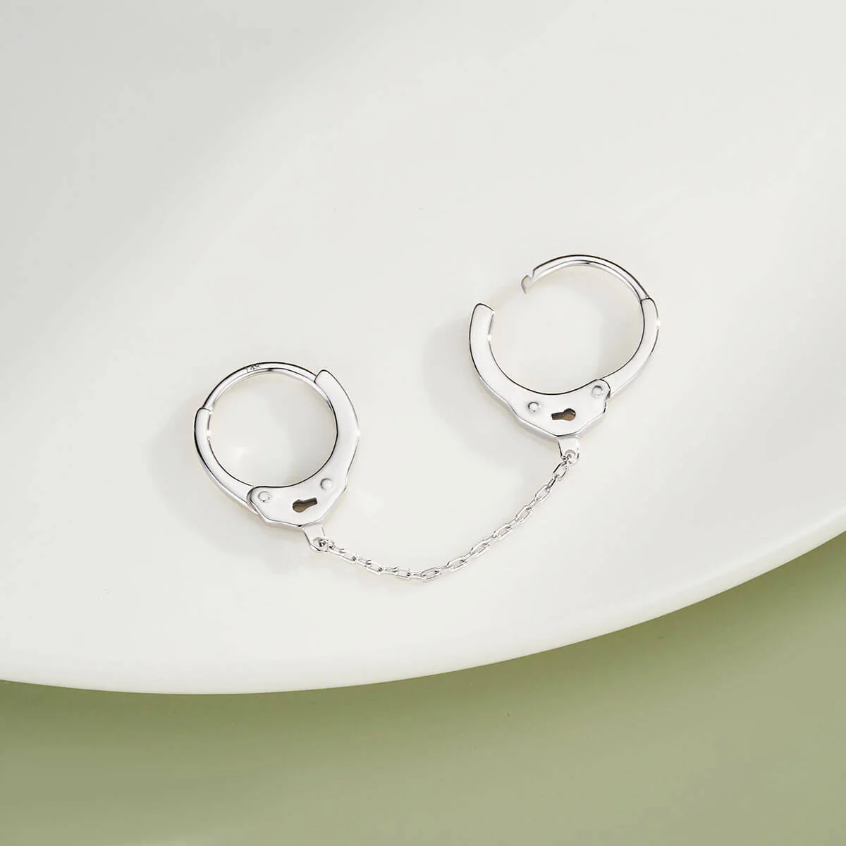14K White Gold Handcuffs Cartilage Earring - Image 3