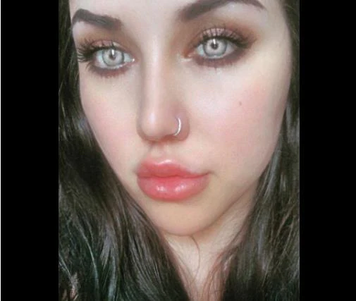 18G Black/Rainbow CZ Segment Nose Ring - Image 7