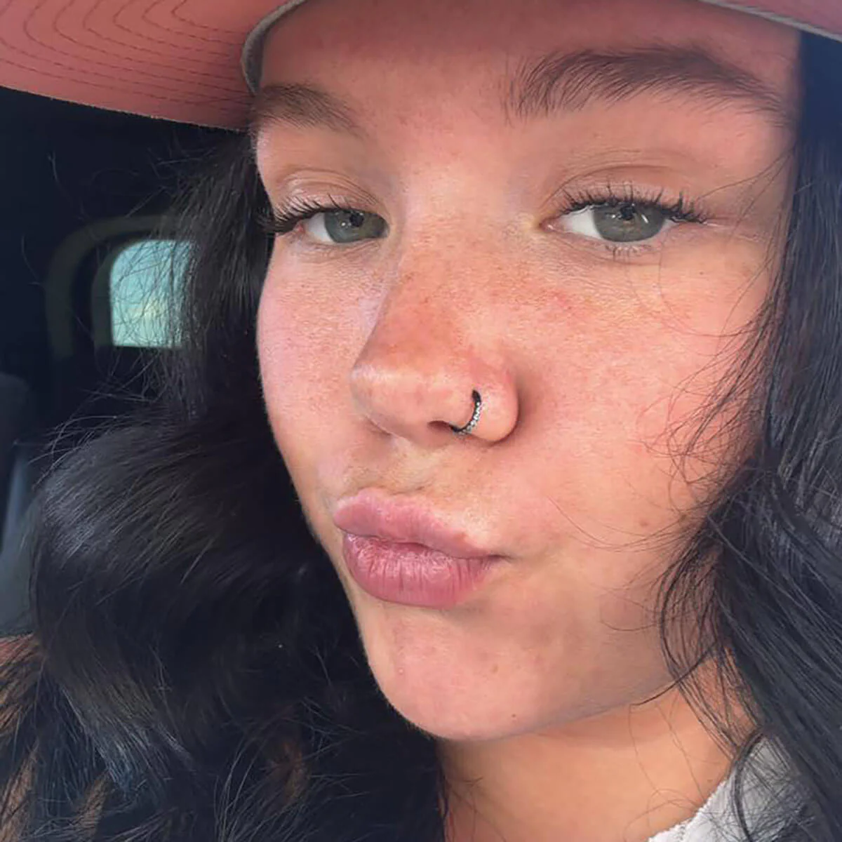 20G CZ Hinged Segment Nose Ring - Image 6