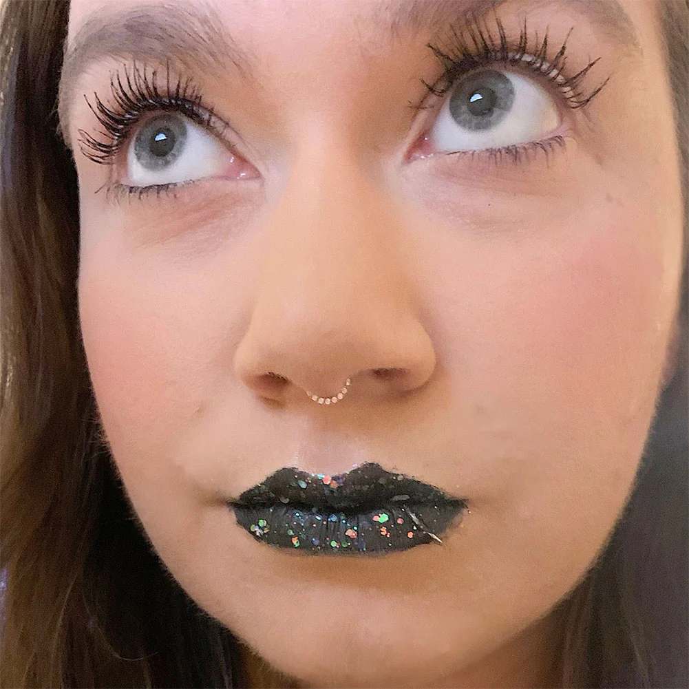 14K White Gold Clear CZ Segment Septum Ring - Image 4