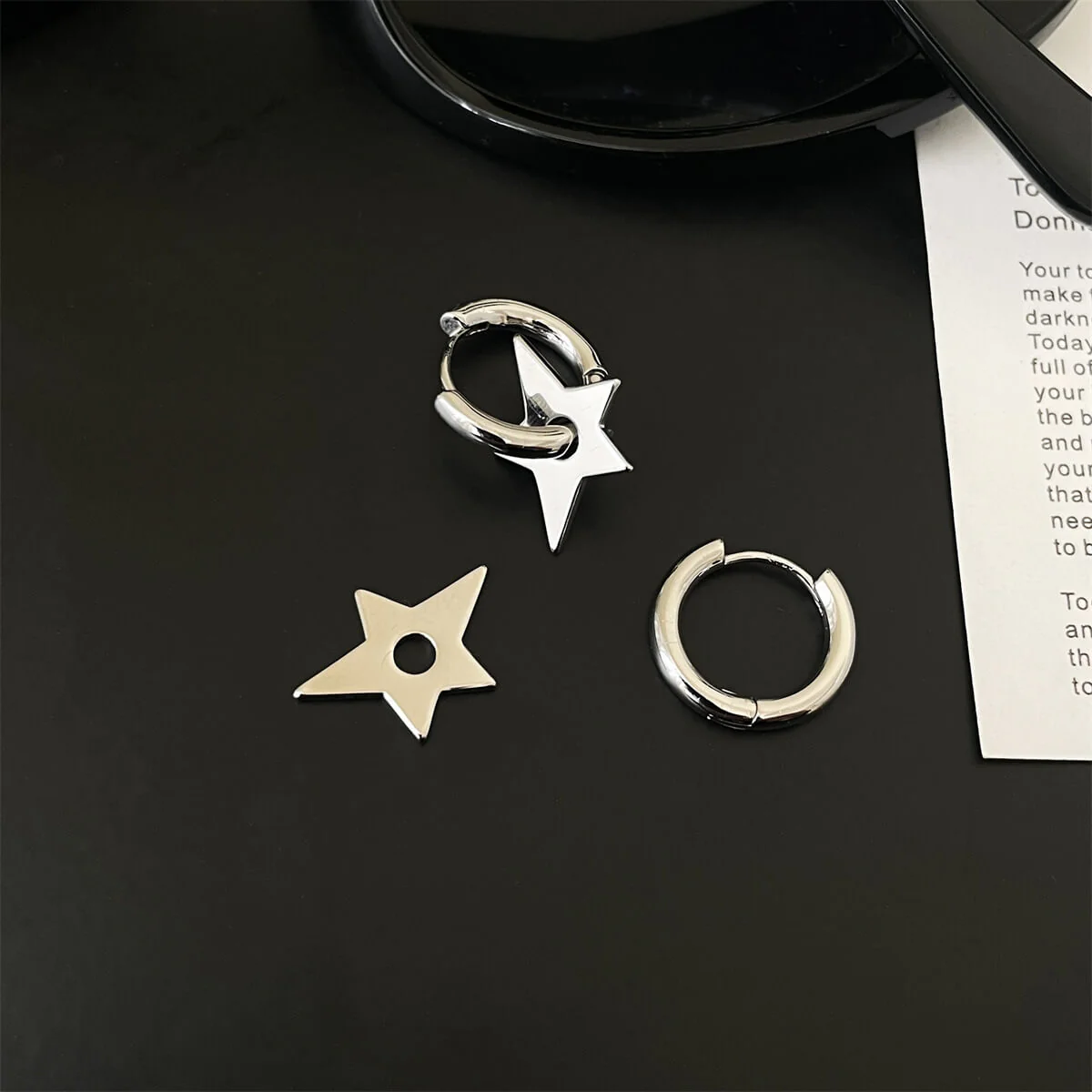 2PCS Irregular Star Hoop Earrings - Image 3