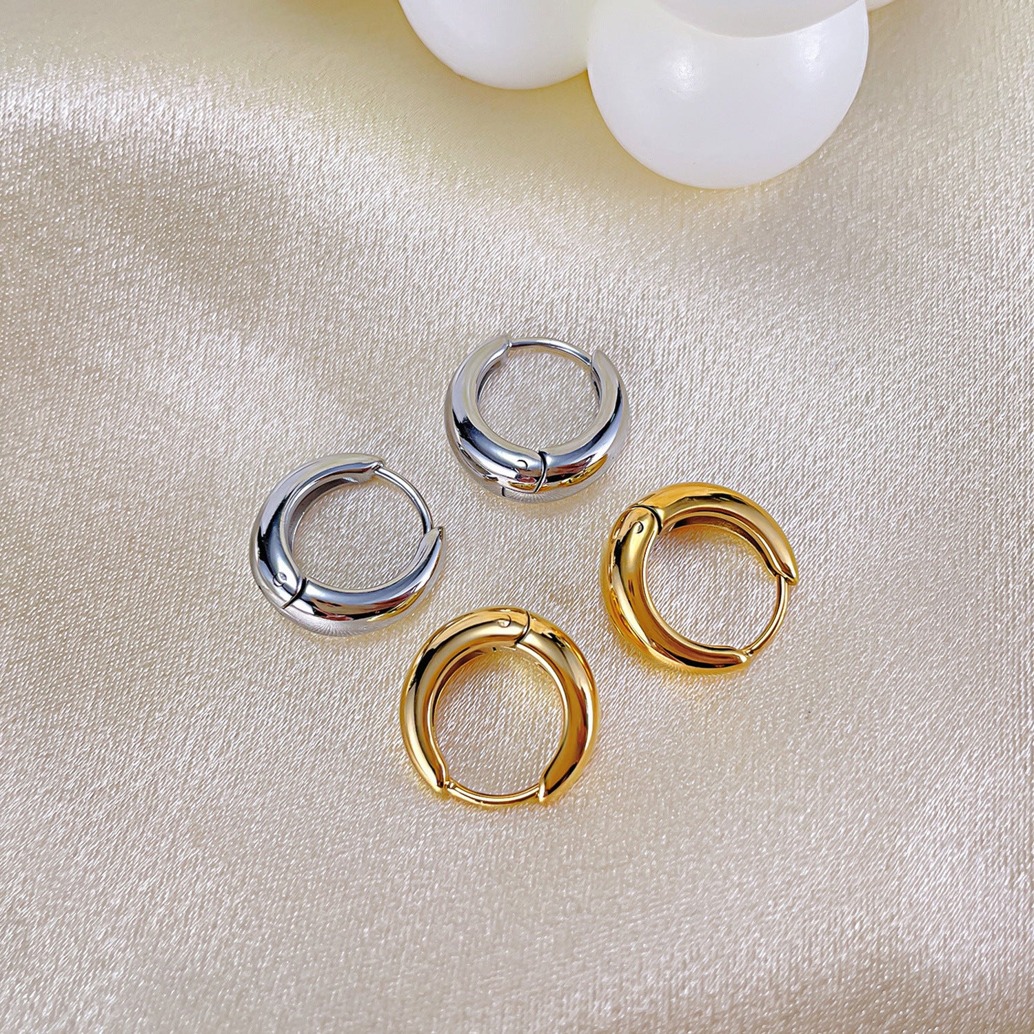 2PCS Simple Elegant Stainless Steel Hoop Earrings - Image 5